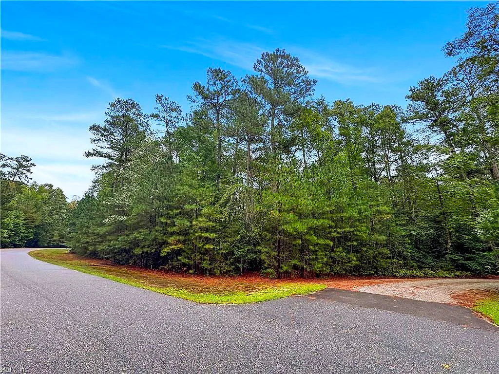 00 Riverwatch Dr, Gloucester — photo