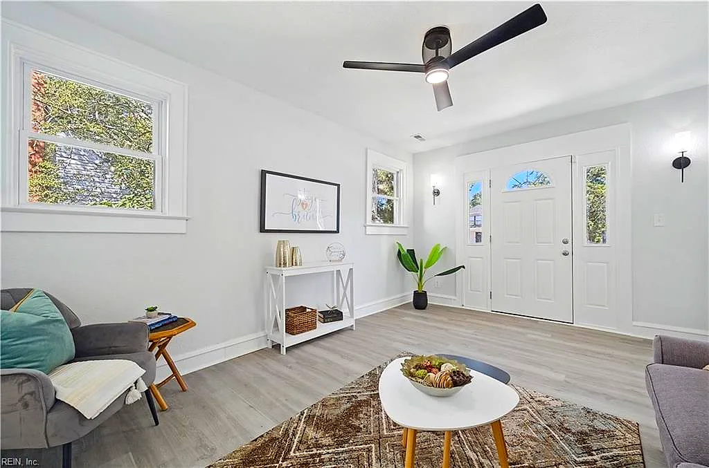 311 Hollywood Ave, Hampton — photo