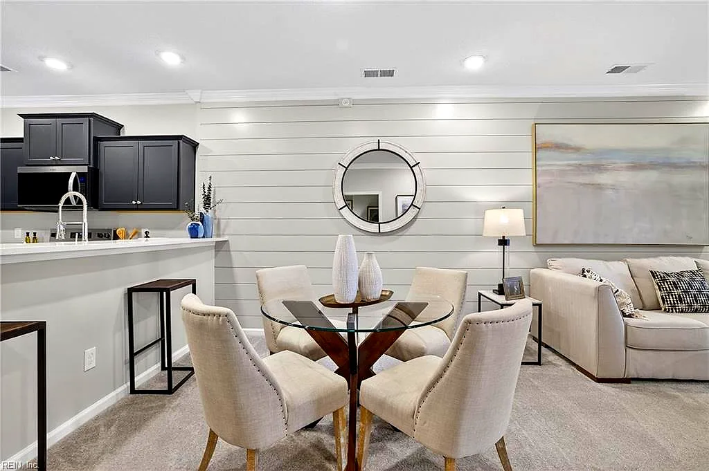 Mm Beacon @ Villages At Bartlett Station, Carrollton — photo