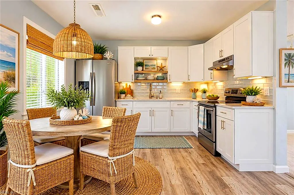 954 Dovercourt Rd, Norfolk — photo