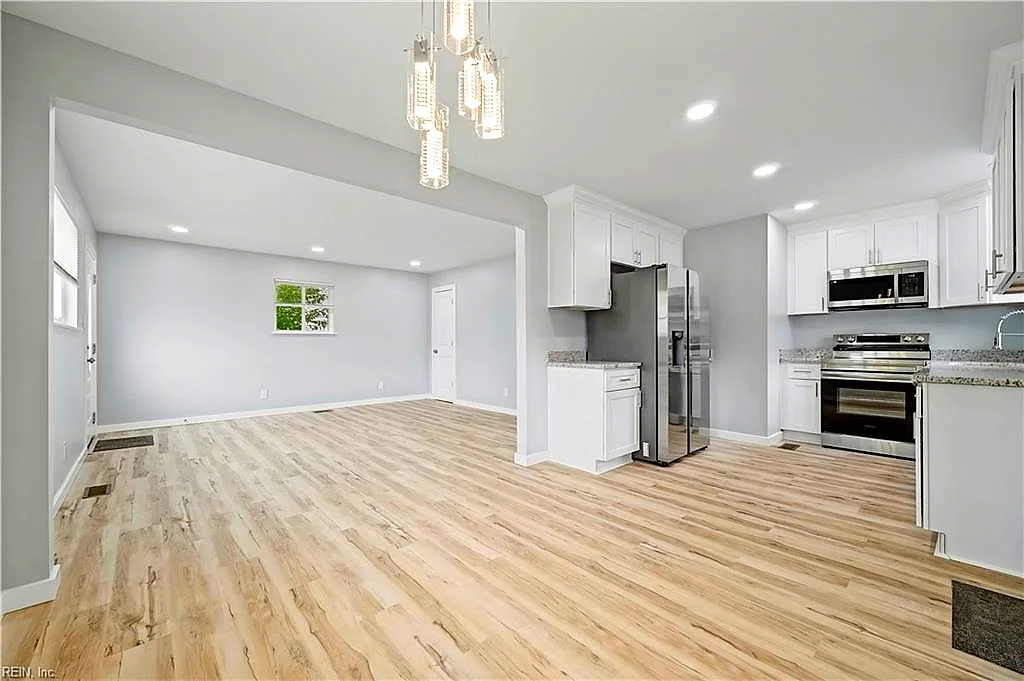 722 Ridgeway Ave Ave, Hampton — photo