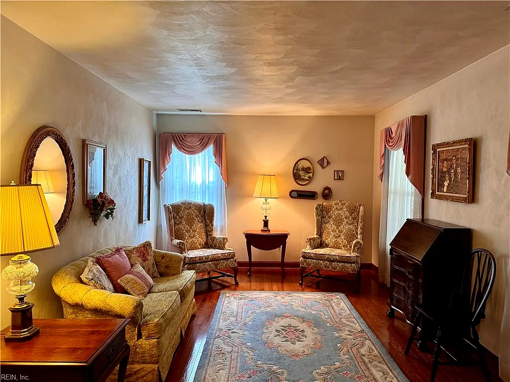 1021 Grantham Ln, Chesapeake — photo
