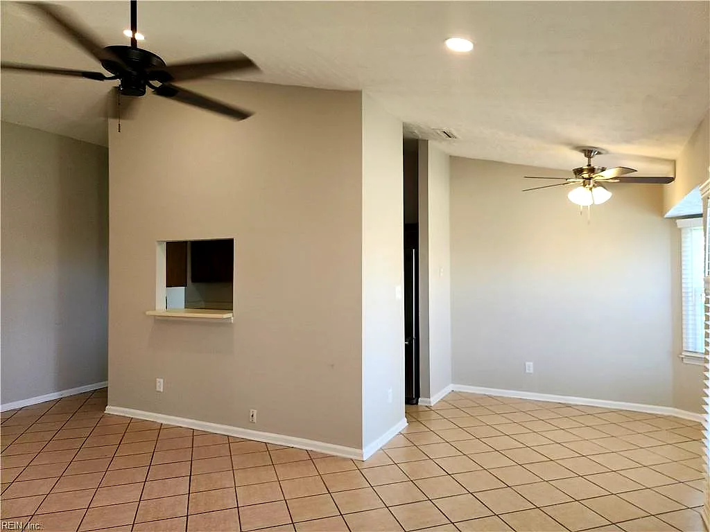 637 Birchridge Ct, Virginia Beach — photo