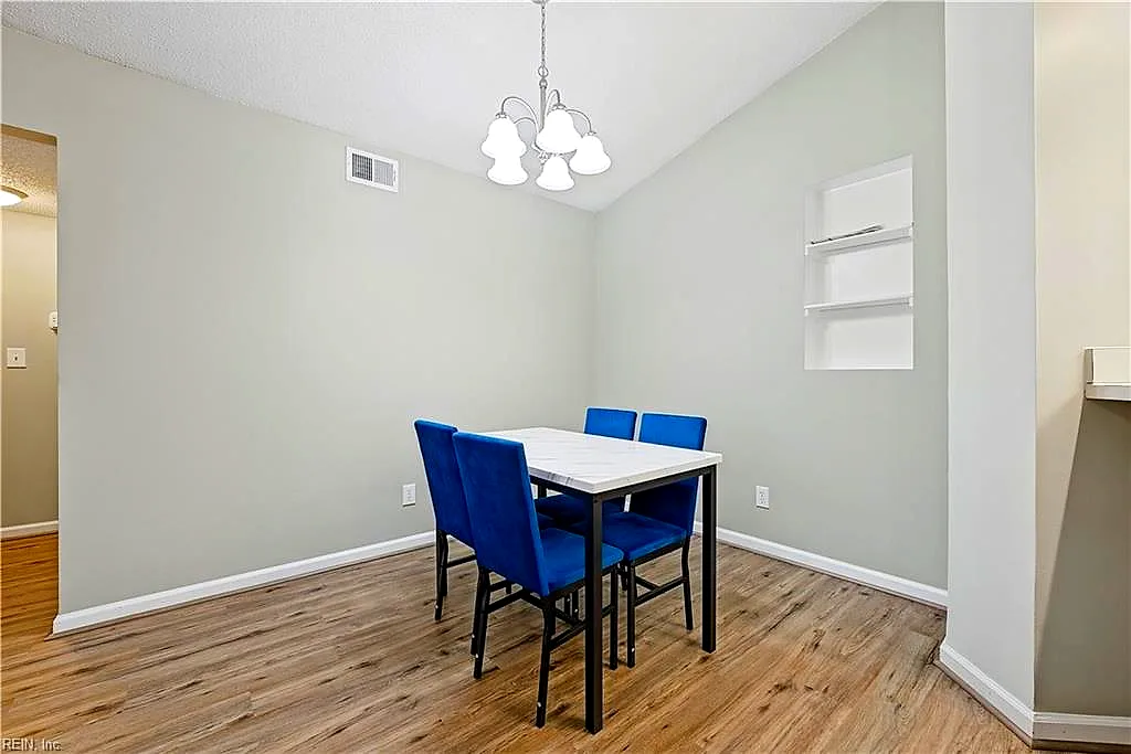 5235 Breezewood Arch, Virginia Beach — photo