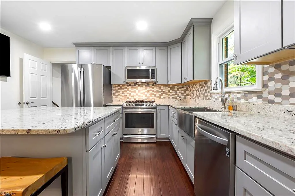 8805 Carters Cove Rd, Suffolk — photo
