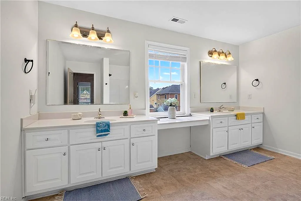815 W Queen St, Hampton — photo