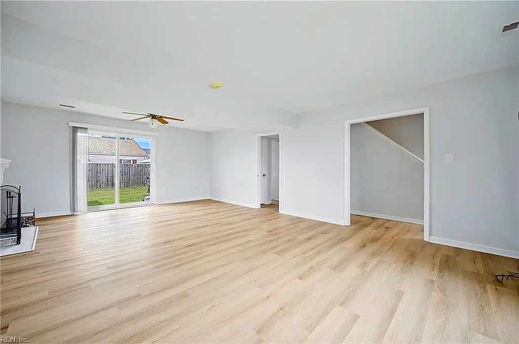 10 Harrogate Ln, Hampton — photo