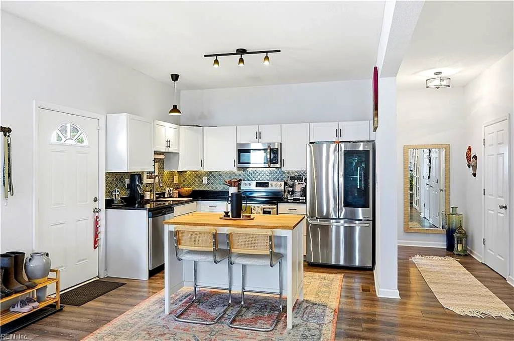 245 W 31st St, Norfolk — photo