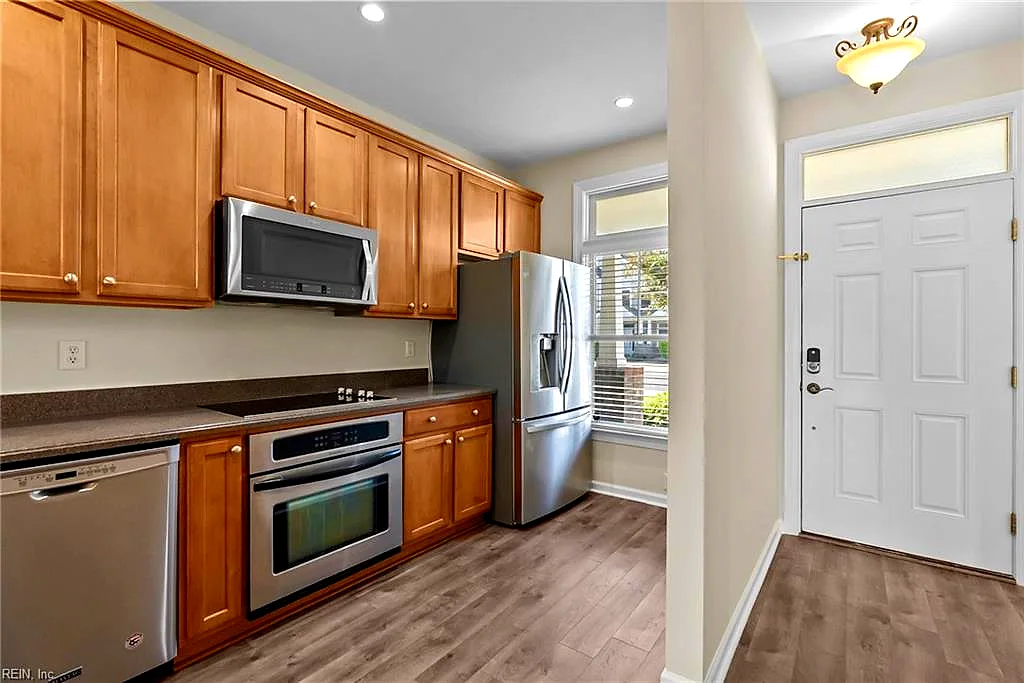 1405 Dure Rd #2a, Norfolk — photo