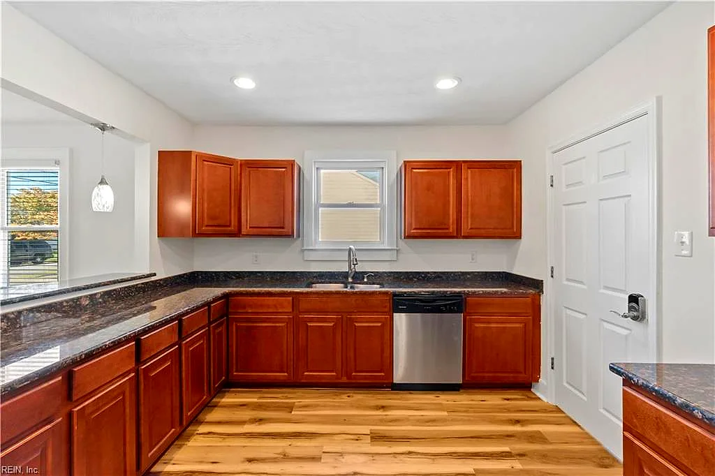 309 Sandpiper Dr, Portsmouth — photo