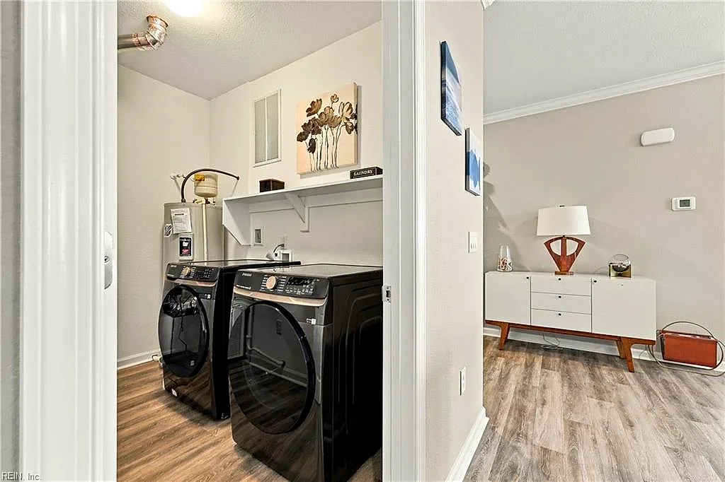 1724 Dromolin Dr #301, Virginia Beach — photo