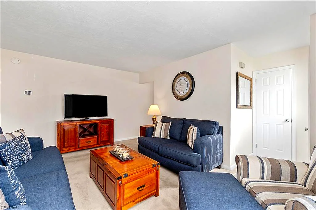 912 Carriage Hill Rd, Virginia Beach — photo