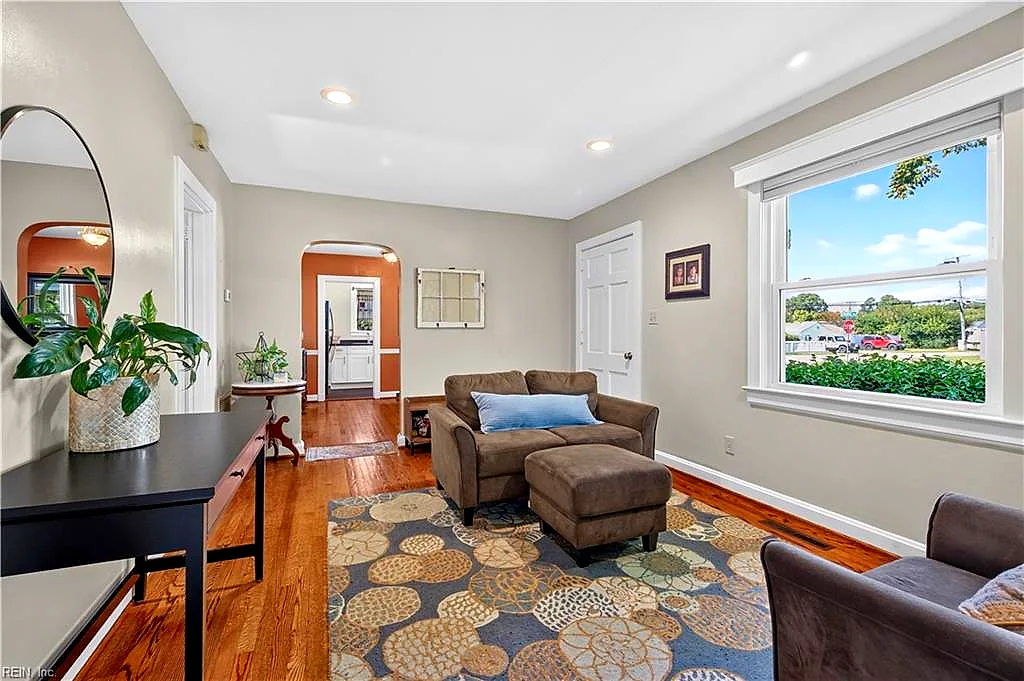 26 Langley Ave, Newport News — photo
