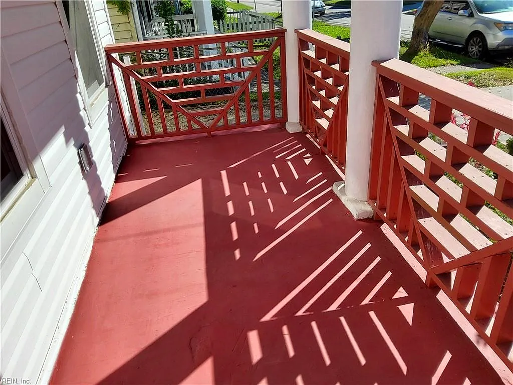 748 C Ave, Norfolk — photo