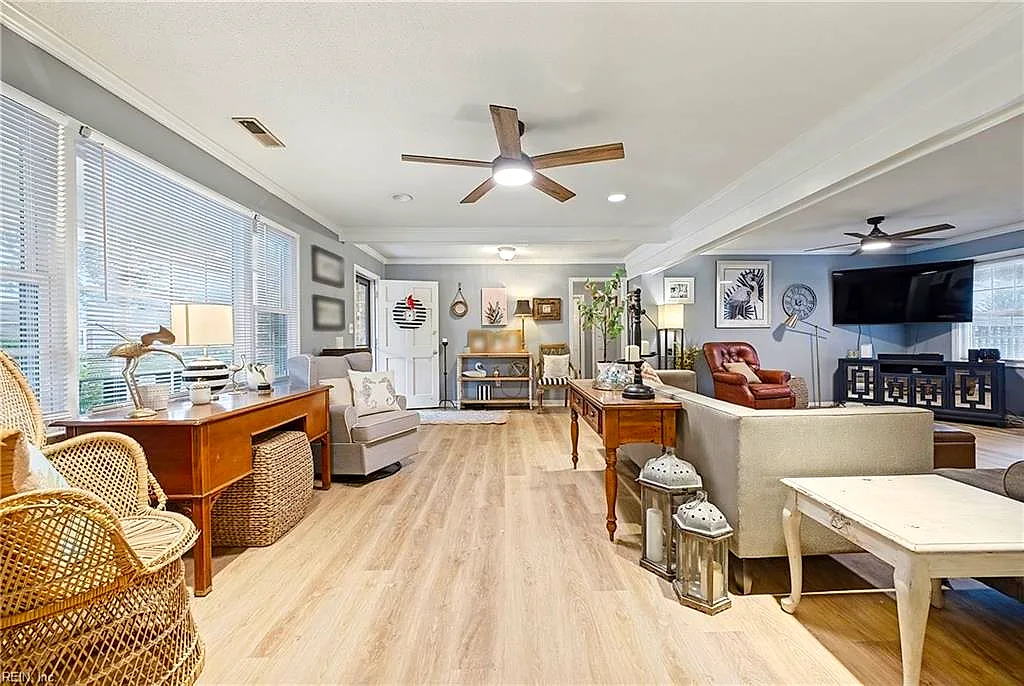 228 Cheltenham Dr, Virginia Beach — photo
