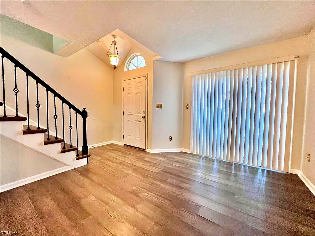 500 Rue Saint La Rogue, Chesapeake — photo