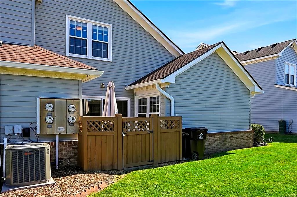 5244 Lake Victoria Arch, Virginia Beach — photo