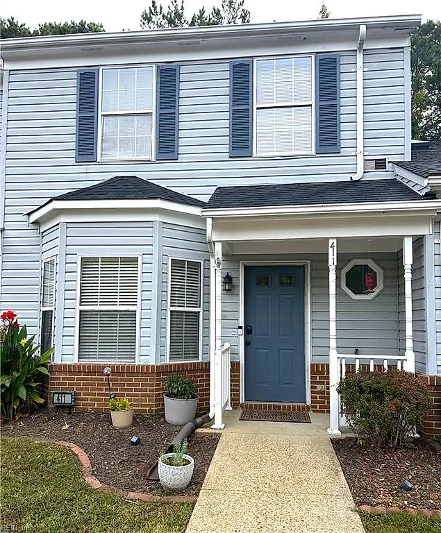 411 Wrought Iron Bnd, Yorktown — photo