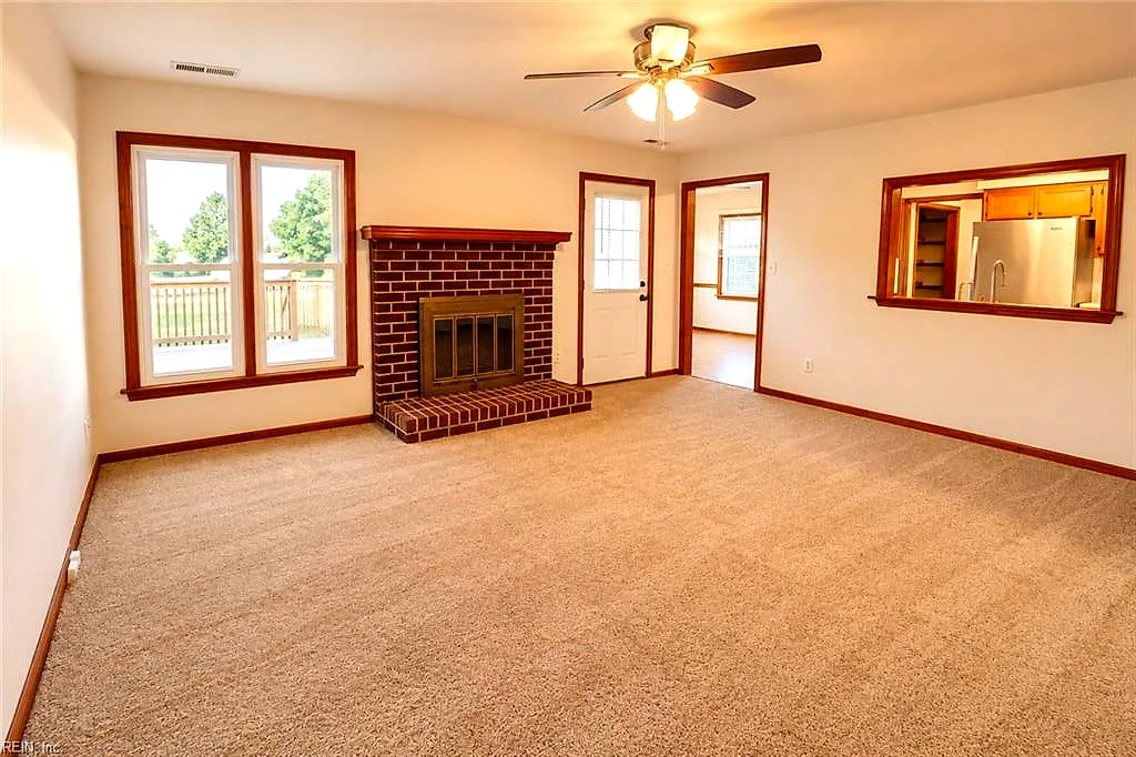 904 Barrington Ct, Chesapeake — photo