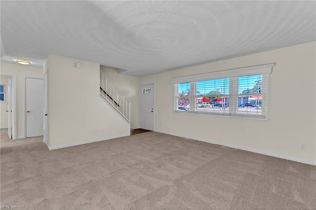 5605 Princess Anne Rd, Virginia Beach — photo