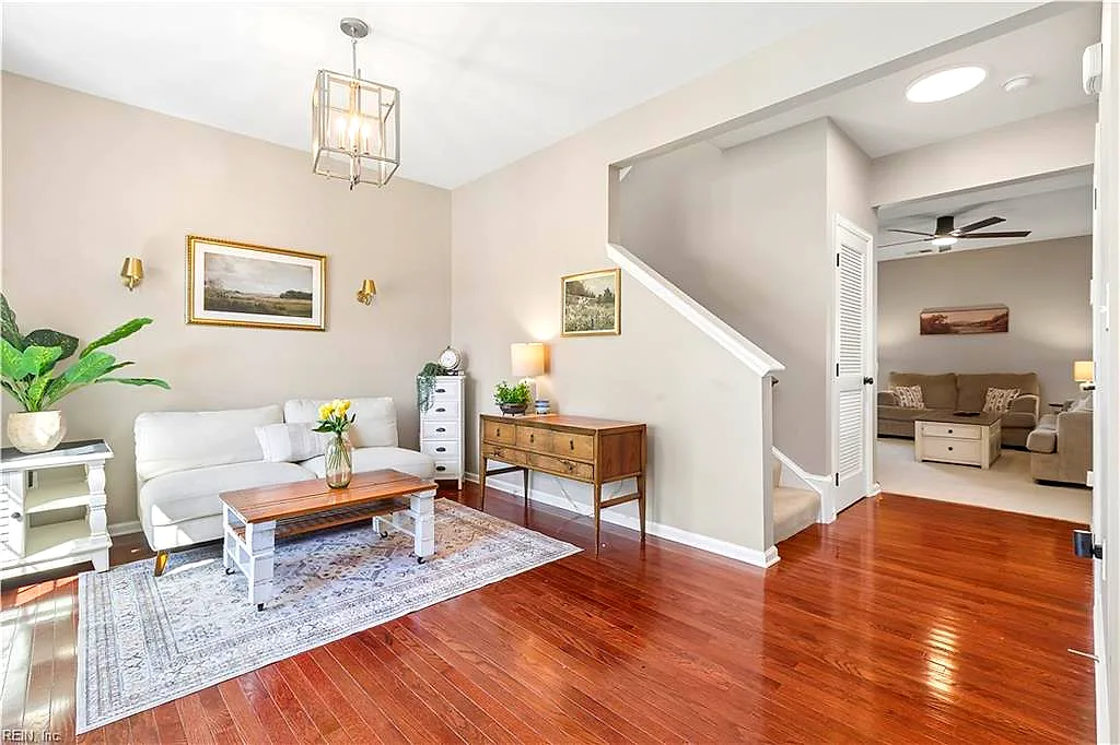 186 Avon Rd, Hampton — photo