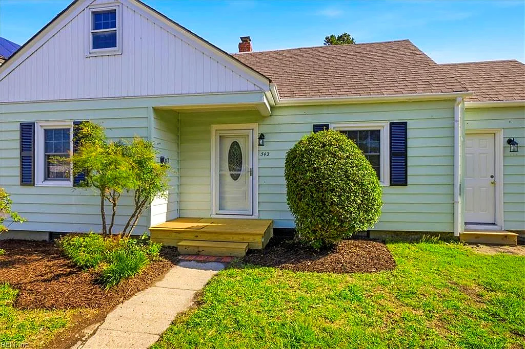 542 Hyde Park Rd, Norfolk — photo
