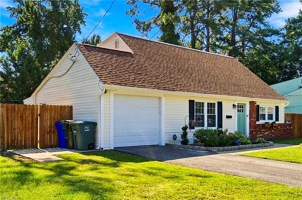 734 Red Mill Rd, Norfolk — photo