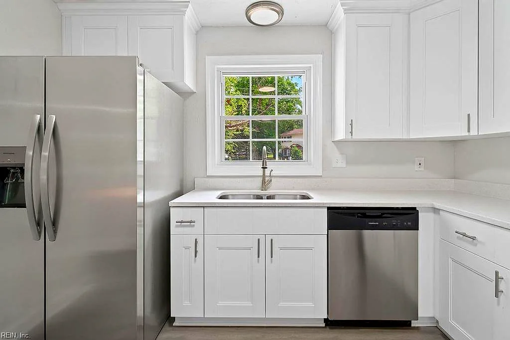 112 W Rexford Dr, Newport News — photo