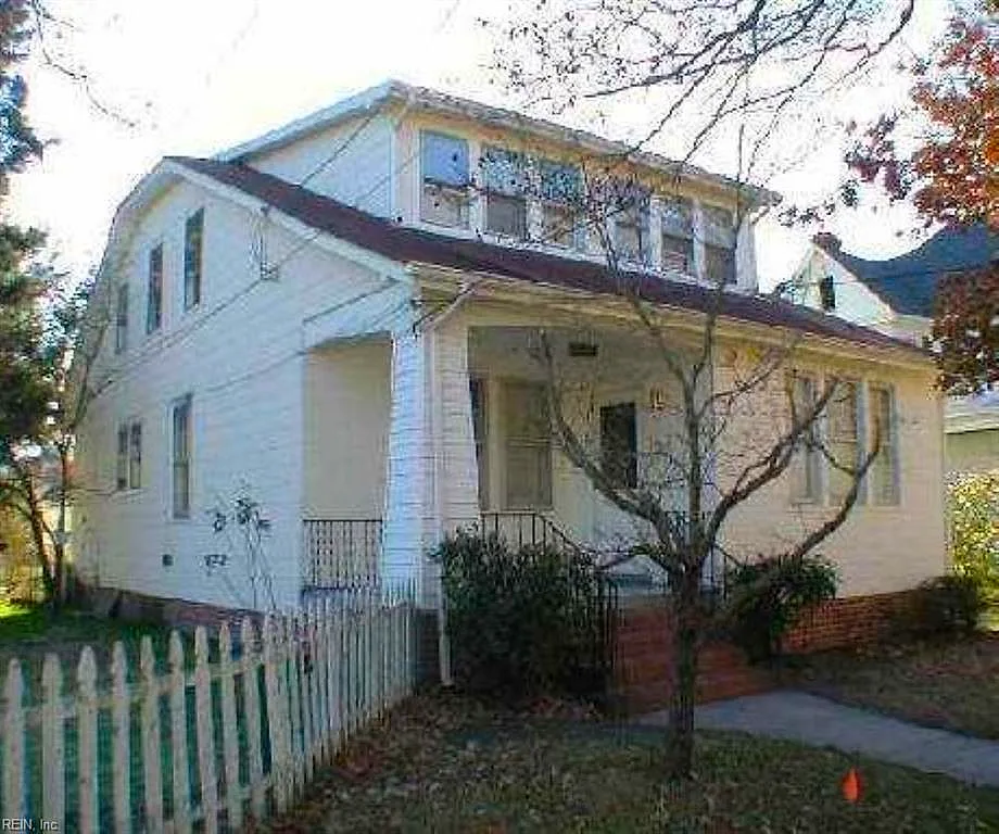 1721 Barron St, Portsmouth — photo