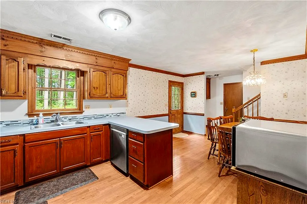 1025 Taft Rd #Rd, Chesapeake — photo