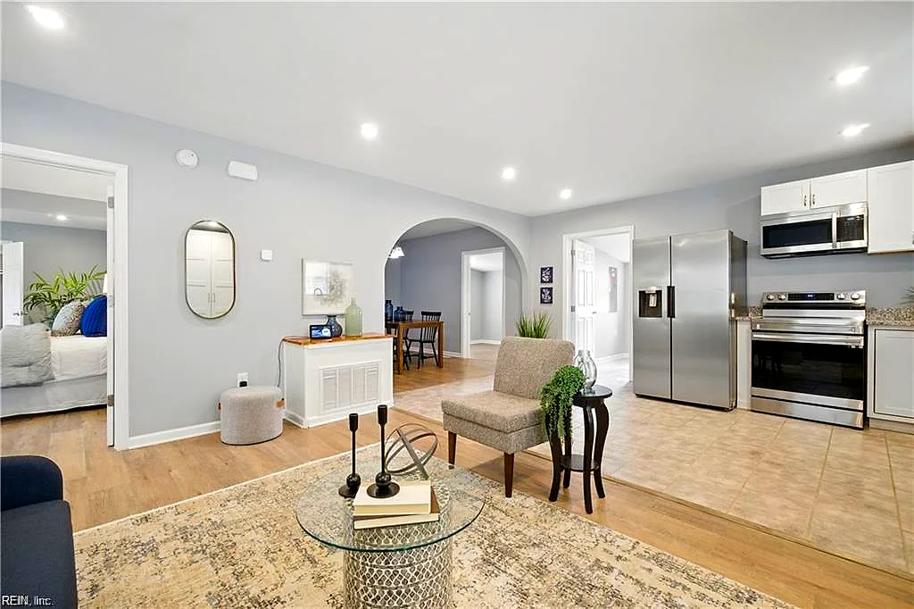 331 Beechwood Ave, Norfolk — photo