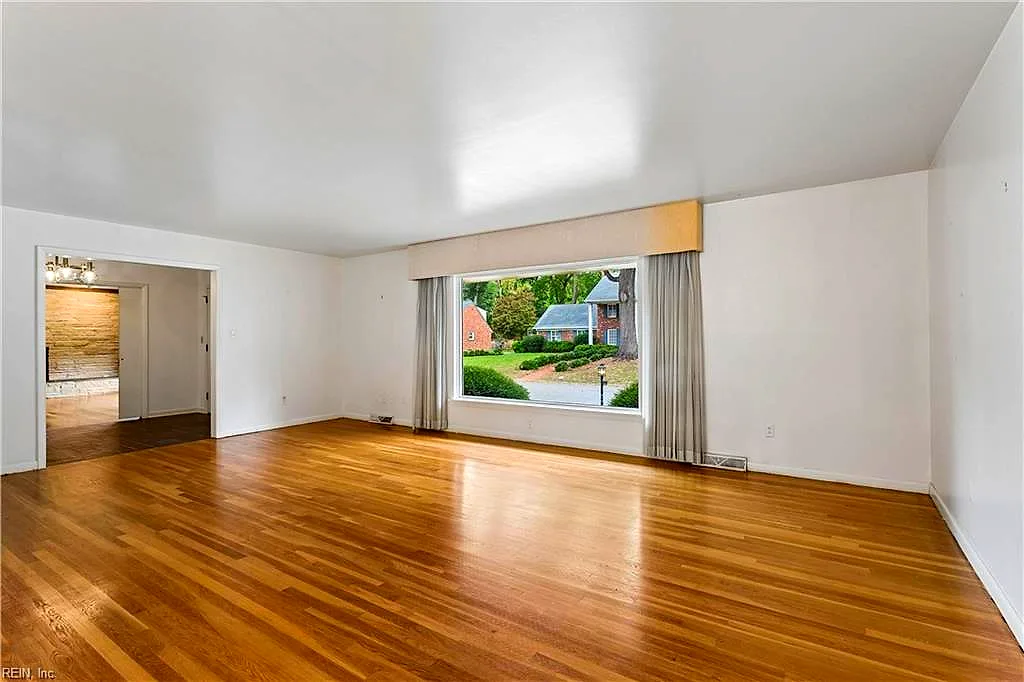 70 James Landing Rd, Newport News — photo