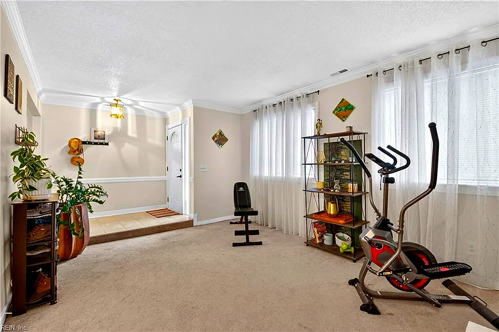 4251 Maplehurst Rd, Virginia Beach — photo