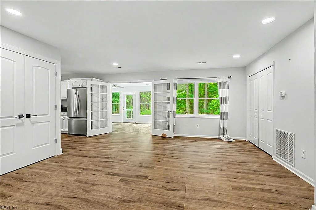 764 Lovers Ln, Mathews — photo