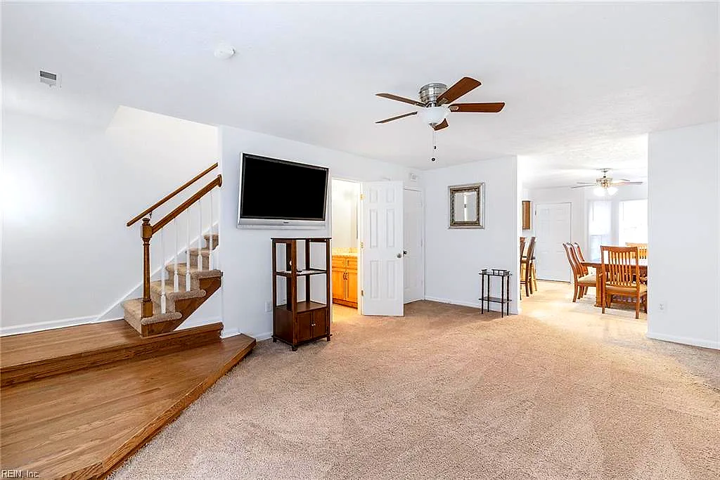 233 Susan Constant Dr, Newport News — photo