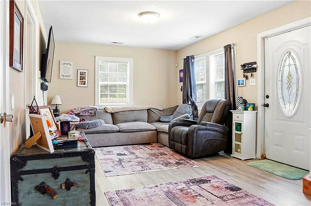 101 Decatur St, Portsmouth — photo