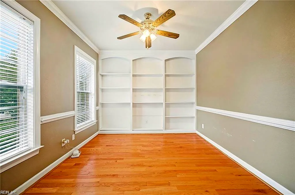 105 Meredith Way, Williamsburg — photo