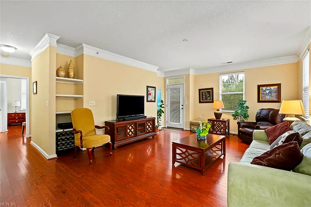 522 Knolls Dr #304, Newport News — photo