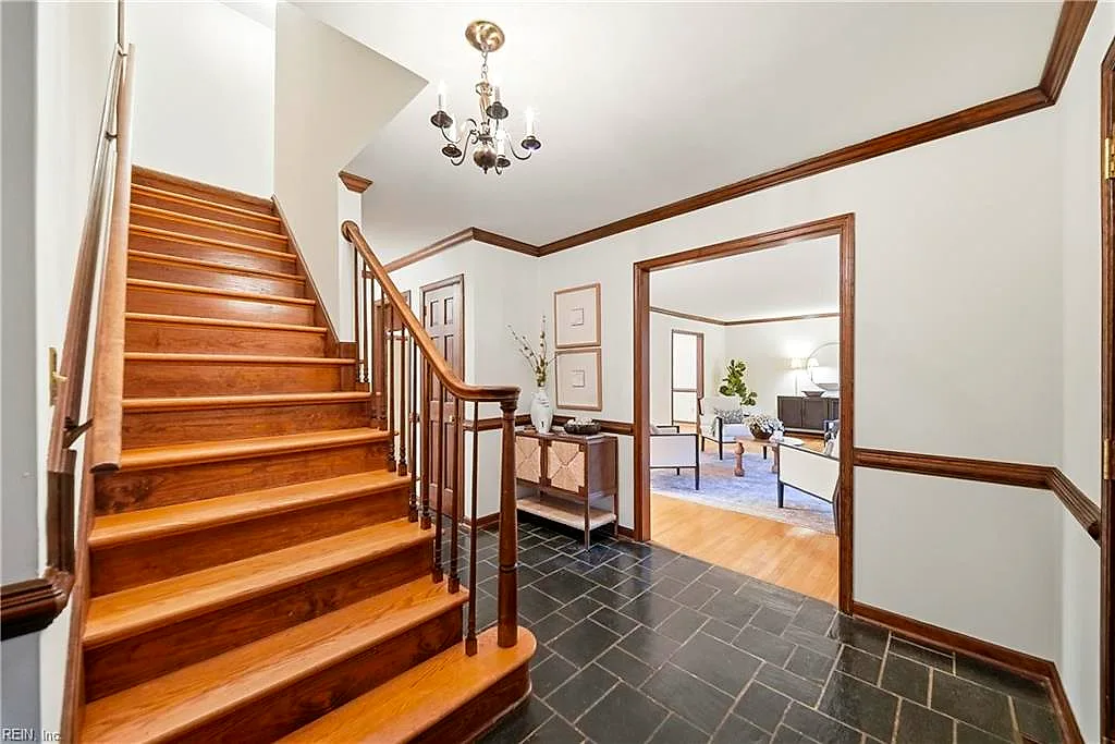 352 Wendwood Dr, Newport News — photo