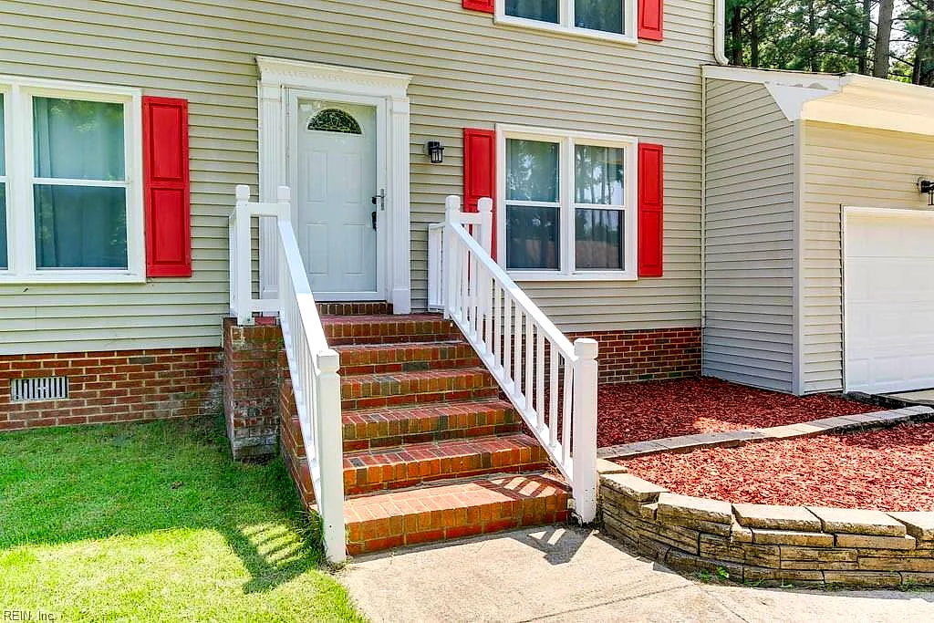 3800 Sunset Pt, Portsmouth — photo