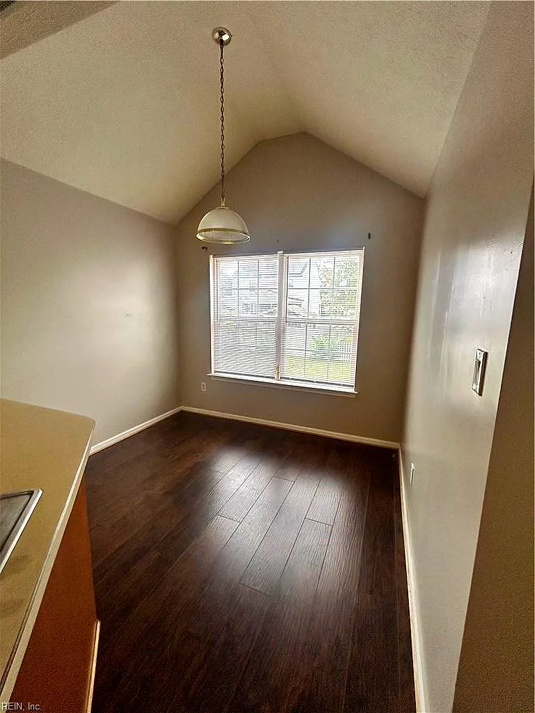 1306 Wolftrap Ct, Newport News — photo