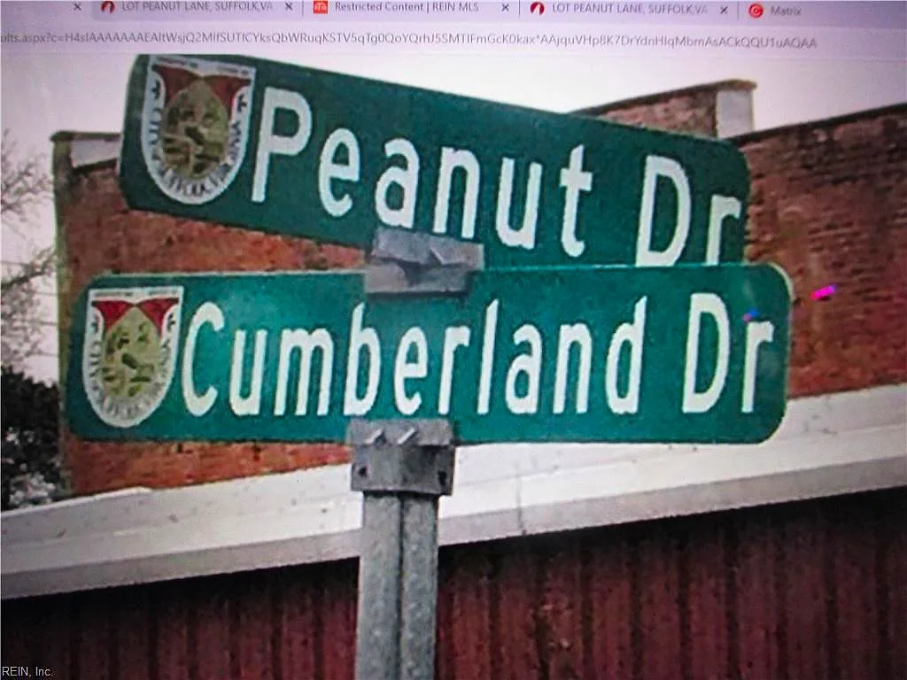 Lot Peanut Ln, Suffolk — photo