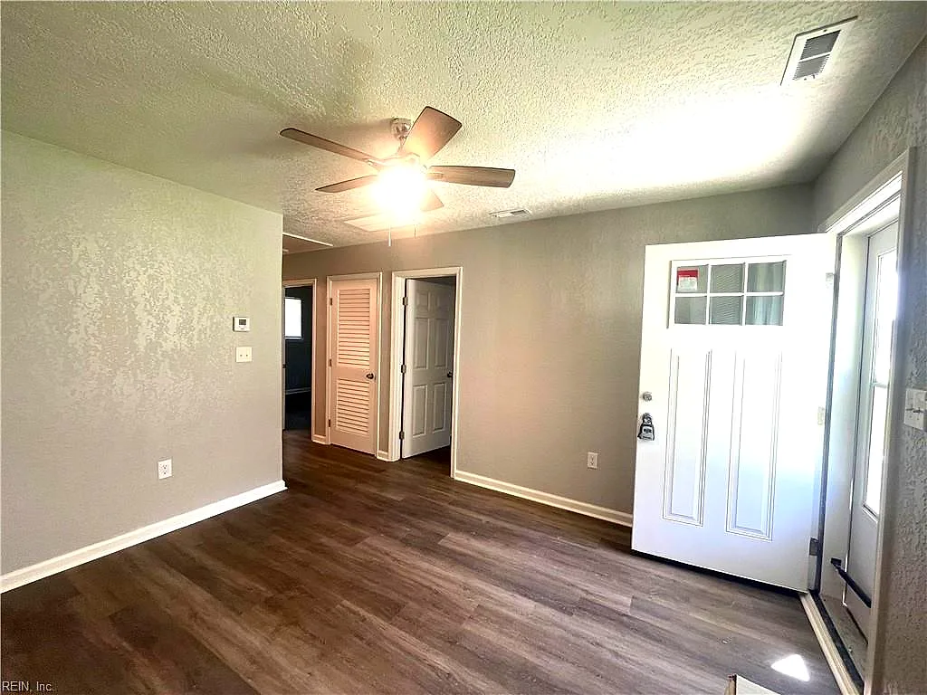 1140 Beautiful St, Virginia Beach — photo