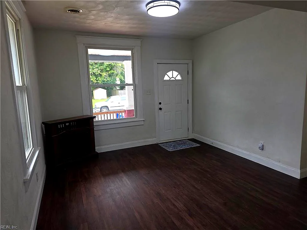 1415 Summit Ave, Portsmouth — photo