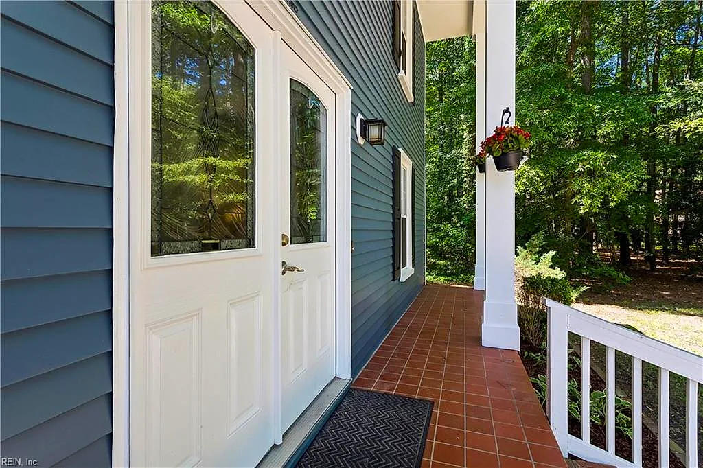 2 Sir Ralph Ln, Poquoson — photo