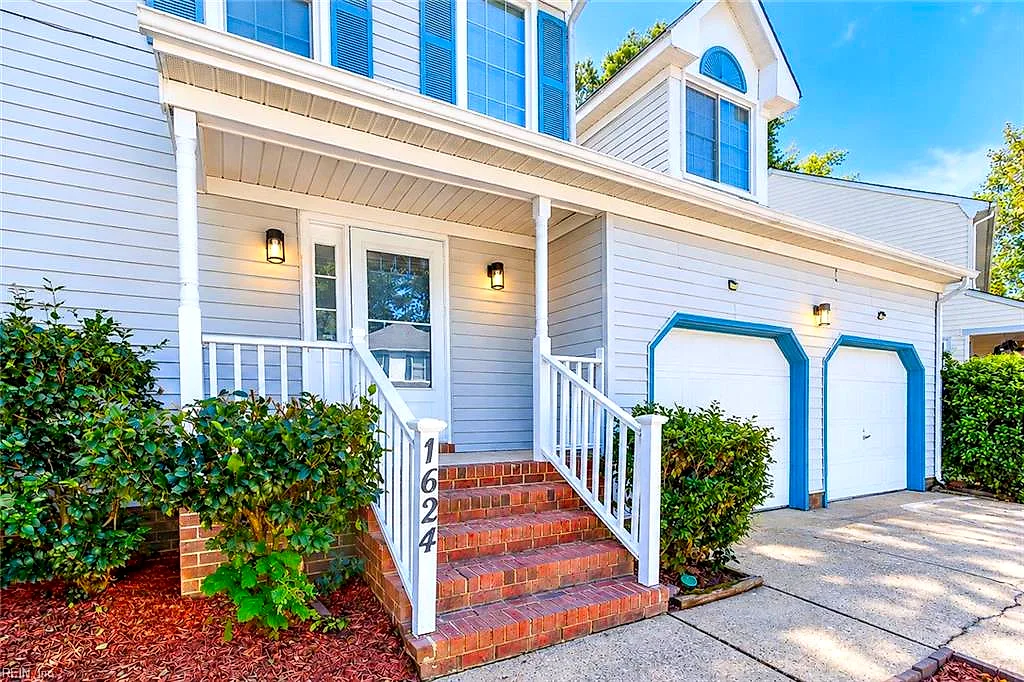 1624 Winthrope Dr, Newport News — photo