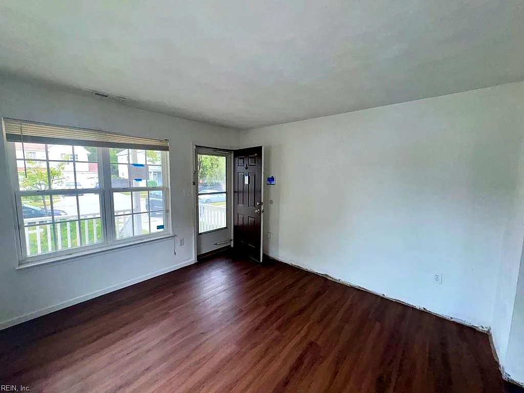1325 W 25th St, Norfolk — photo