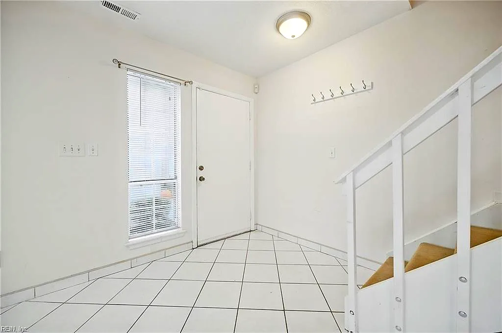 286 Ferdinand Cir, Virginia Beach — photo
