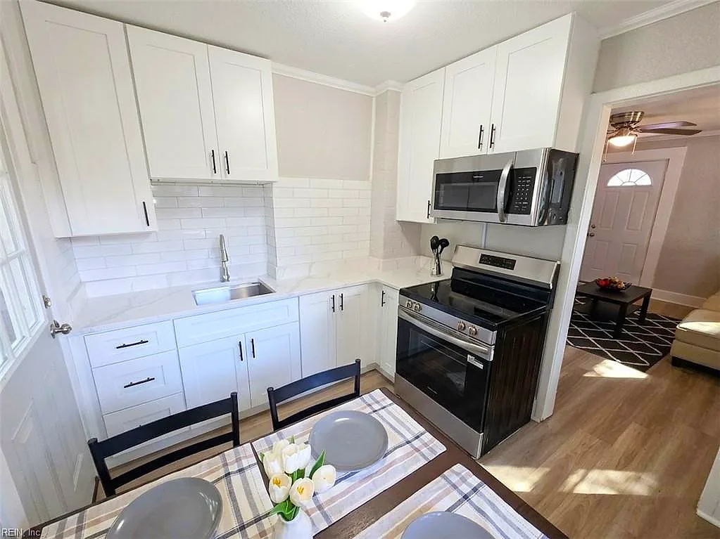 47 E Pollux Cir, Portsmouth — photo