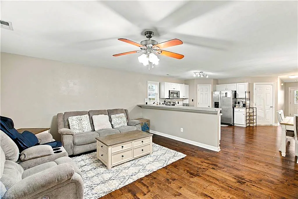 2022 Weber Ave, Chesapeake — photo
